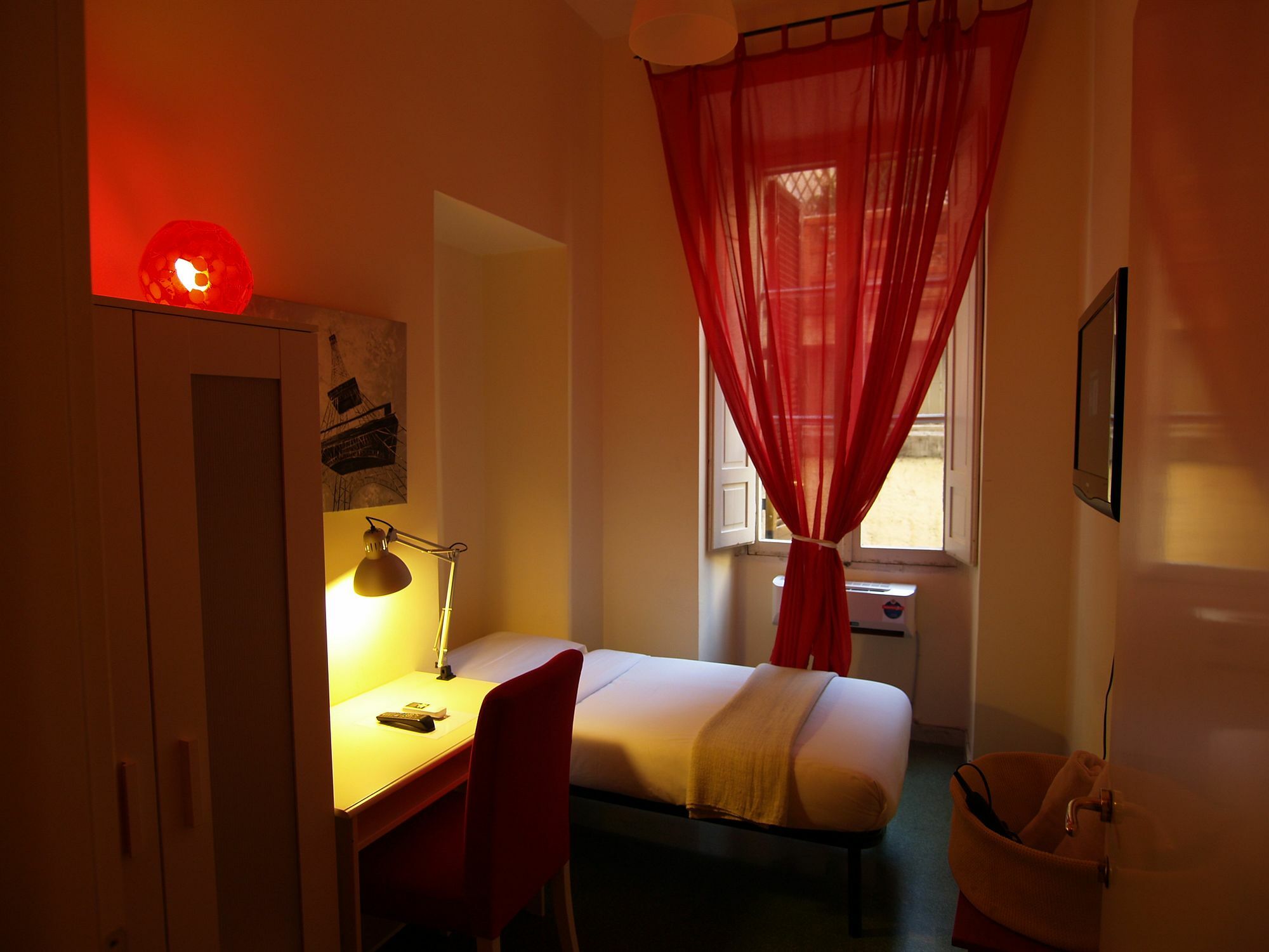 Happy Stay Guesthouse Рим Екстериор снимка